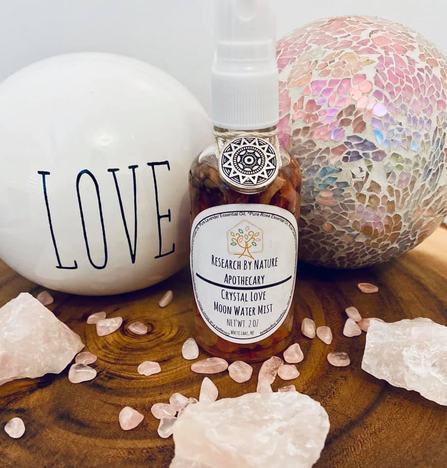 Crystal Love Moon Water Mist – Research by Nature